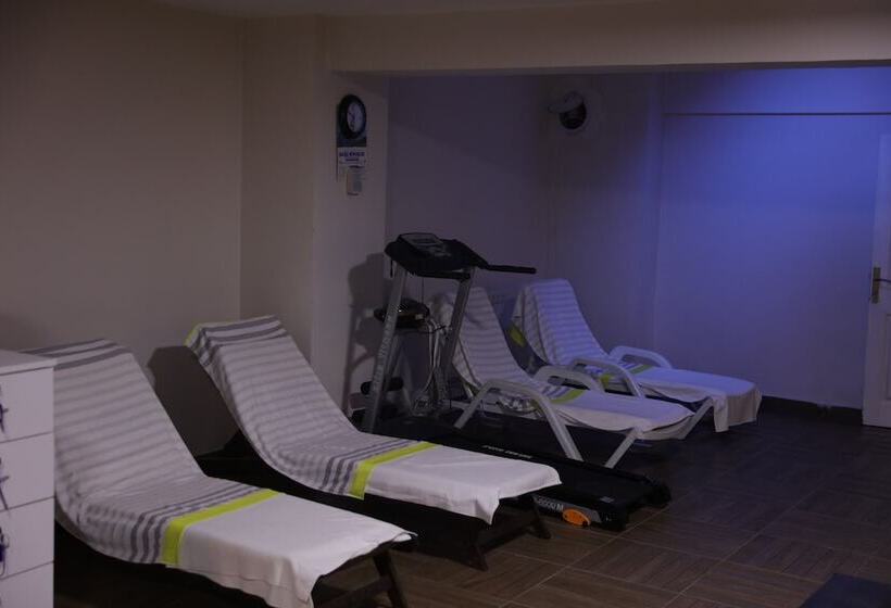 هتل Comfort Ada Class