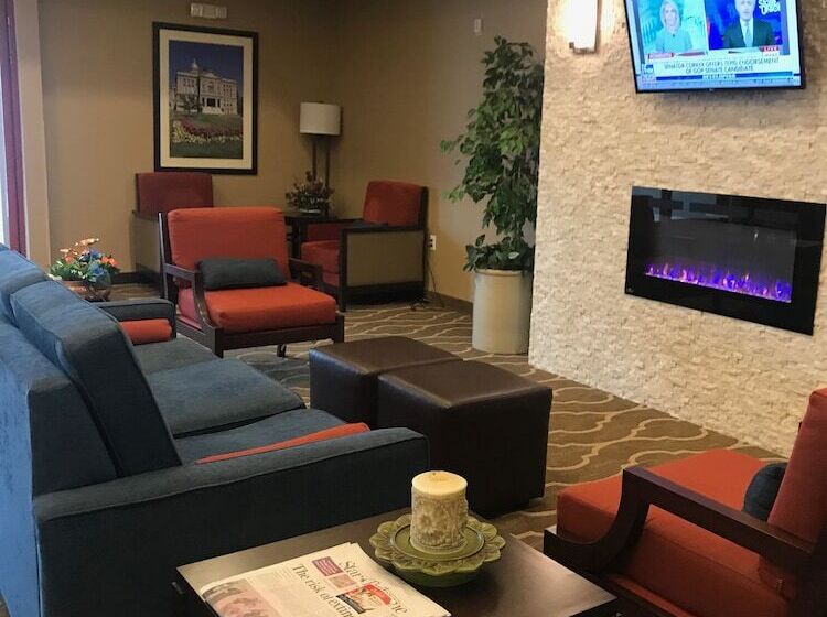 ホテル Heartland Inn And Suites