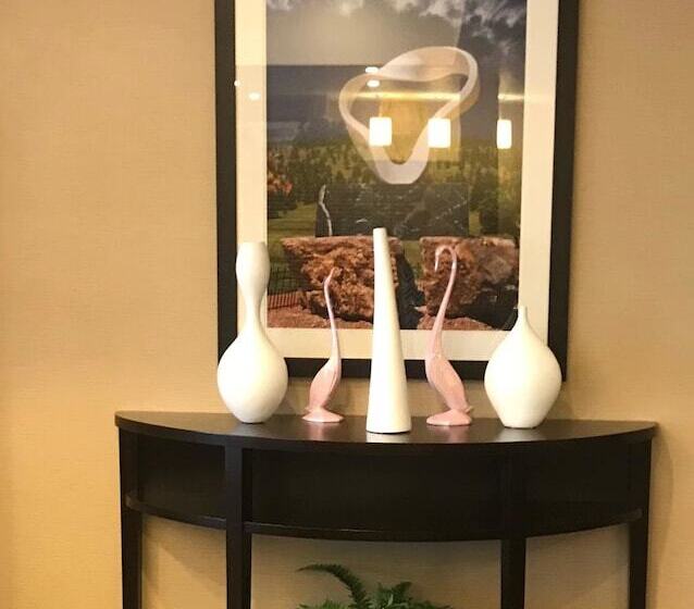 ホテル Heartland Inn And Suites