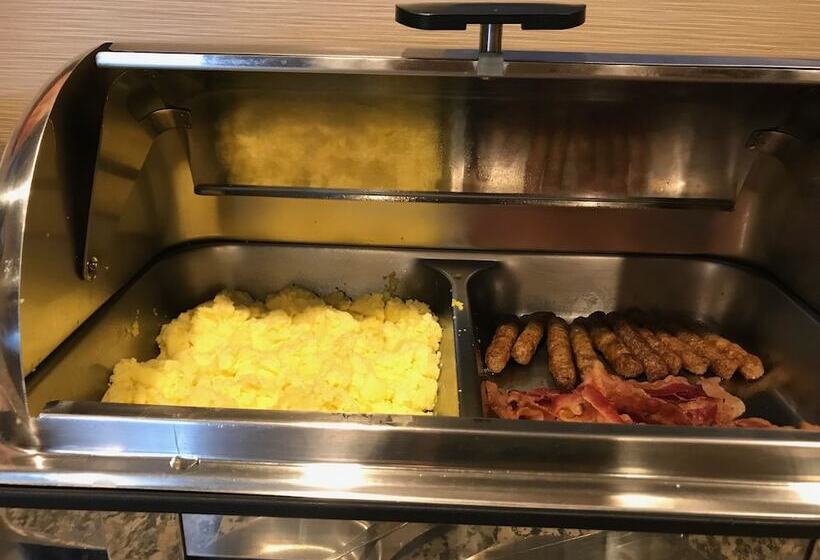 ホテル Heartland Inn And Suites