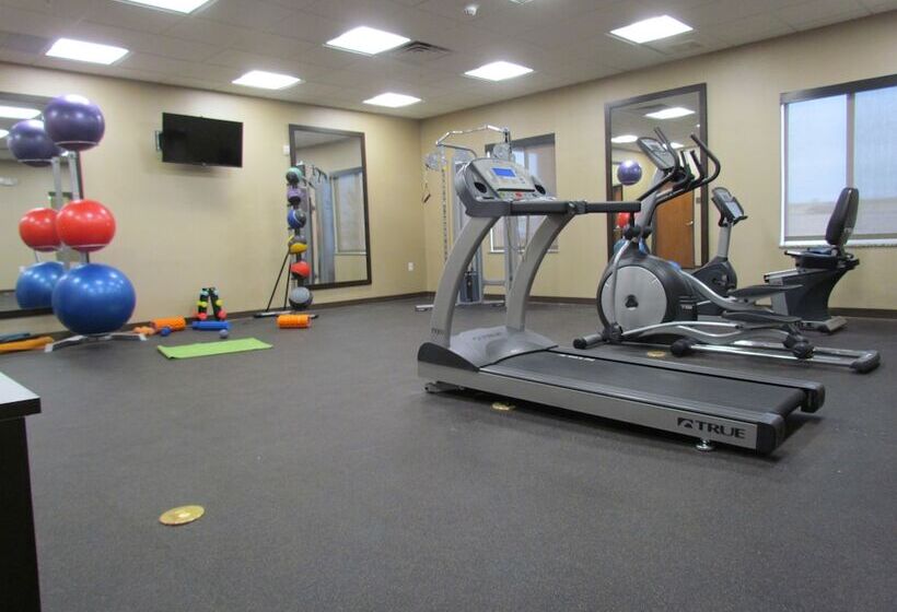 ホテル Heartland Inn And Suites