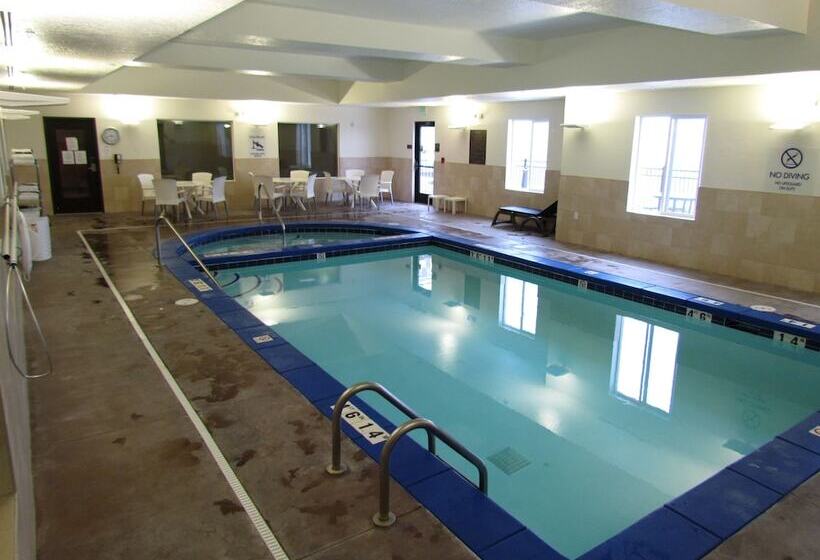 ホテル Heartland Inn And Suites