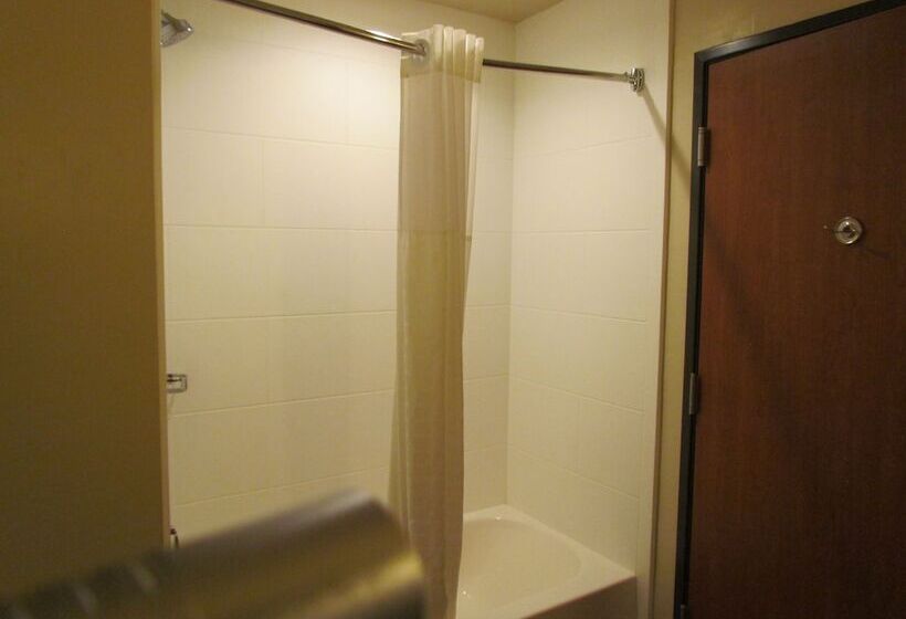 ホテル Heartland Inn And Suites