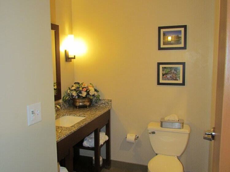 ホテル Heartland Inn And Suites