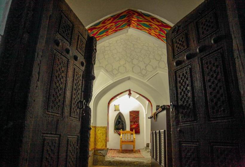 בית מלון כפרי Khurjin