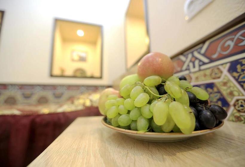 בית מלון כפרי Khurjin