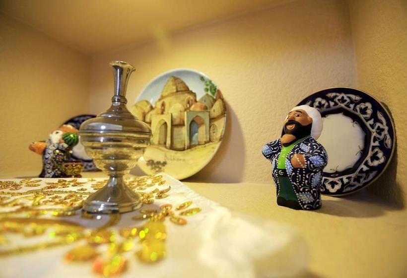 בית מלון כפרי Khurjin