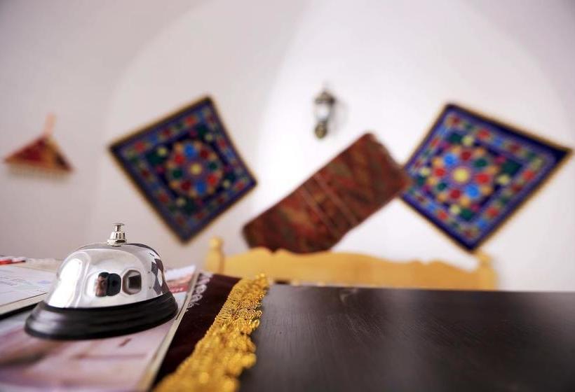 בית מלון כפרי Khurjin