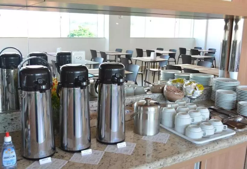 Salone Hotel Ltda