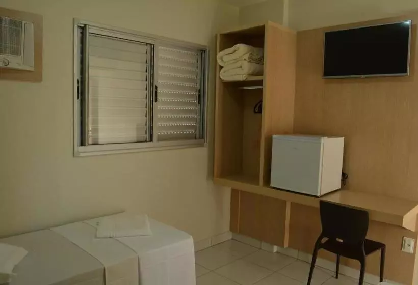Salone Hotel Ltda