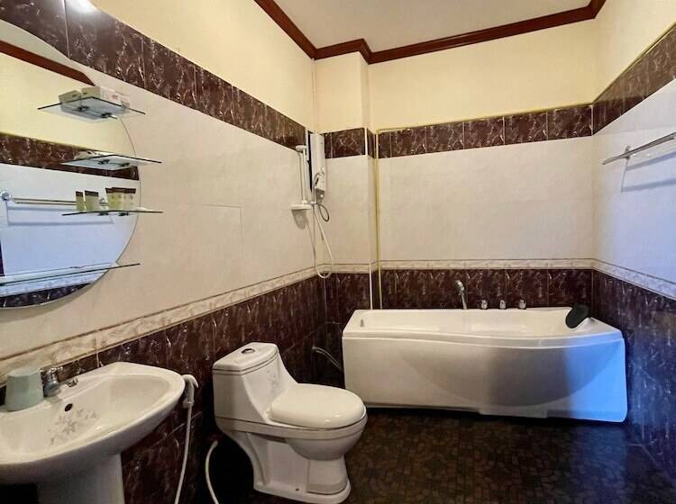 בית מלון כפרי Sengkeo