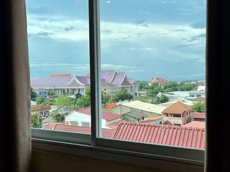 هتل Sengkeo