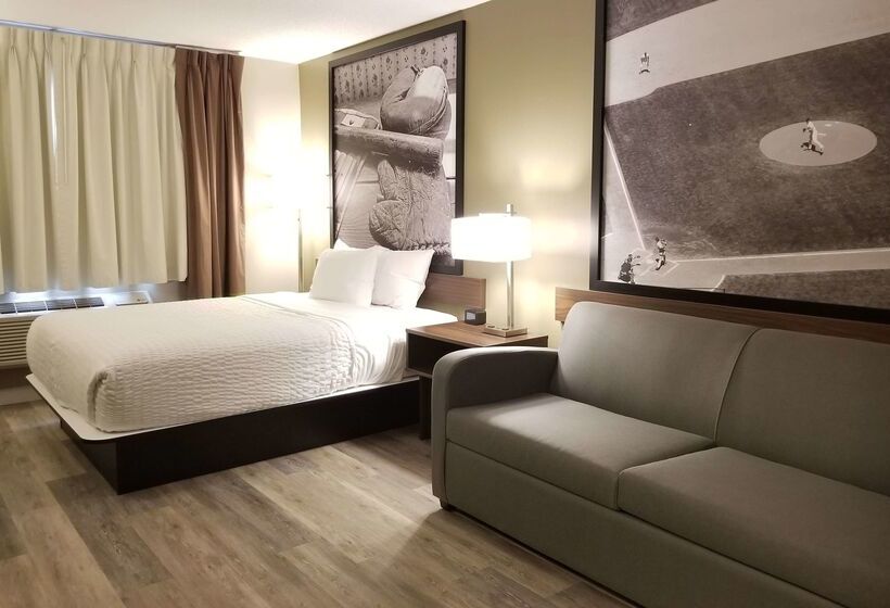 هتل Super 8 By Wyndham Winnipeg West