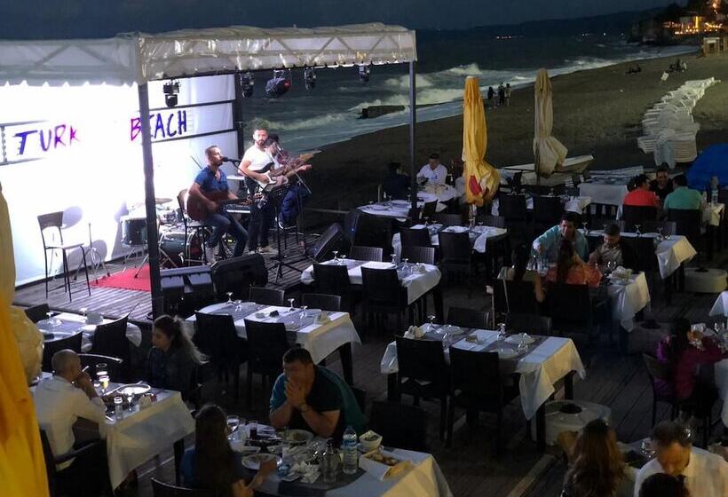 فندق Turkuaz Beach