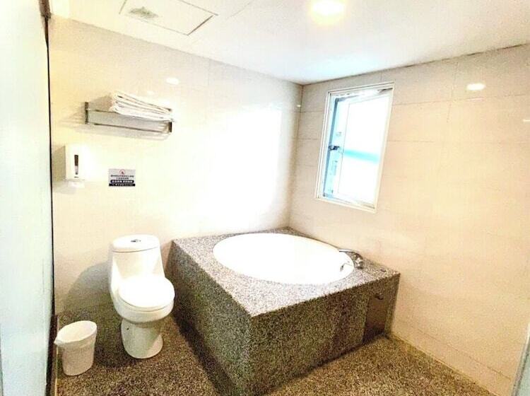 Walker Hotel   Zhengyi