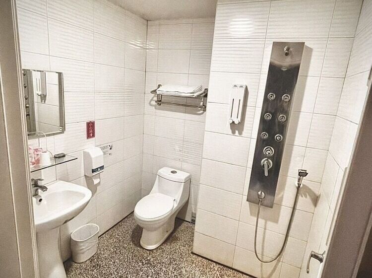 Walker Hotel   Zhengyi