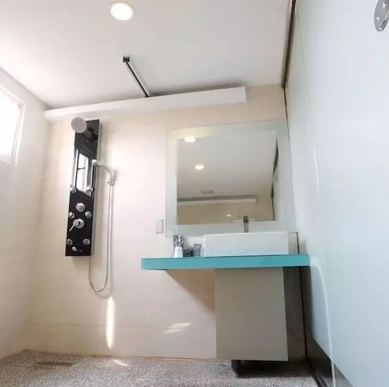 Walker Hotel   Zhengyi