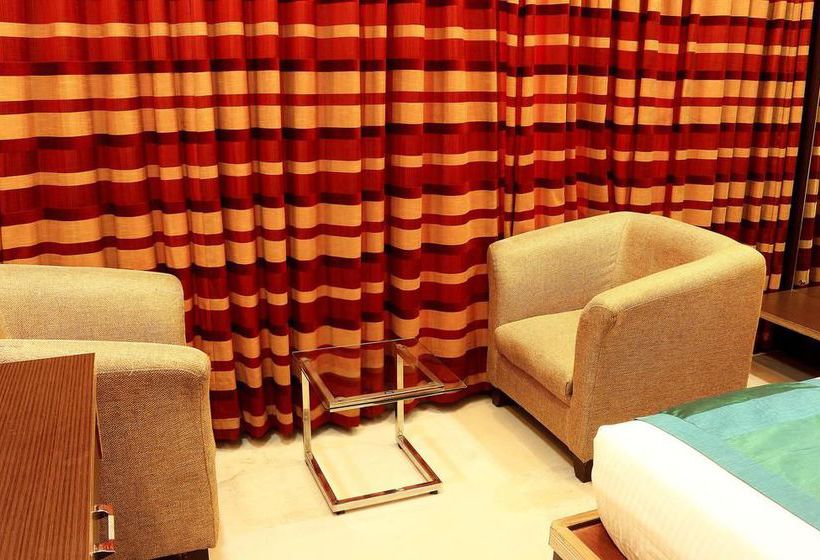 Lucaya Village By Vhc Group