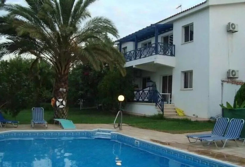 Socrates Apartments