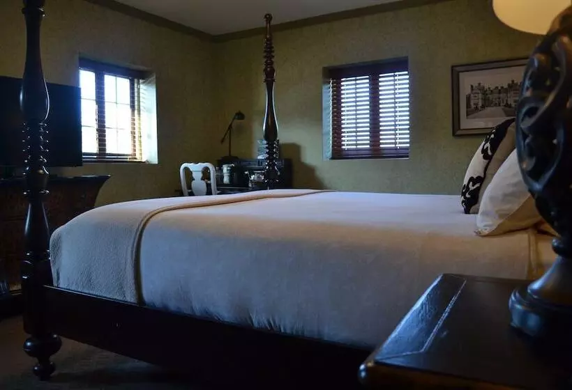 The Beaumont Inn