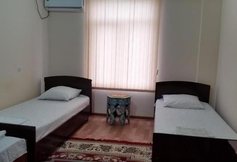 Vandrarhem Guest House Sharq 21