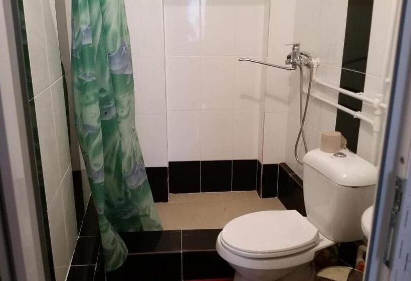 Vandrarhem Guest House Sharq 21