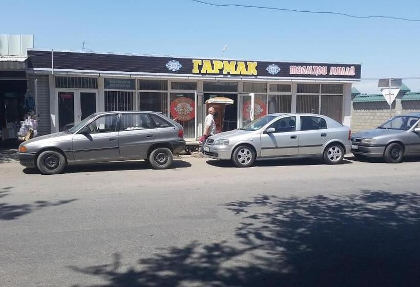 Vandrarhem Guest House Sharq 21