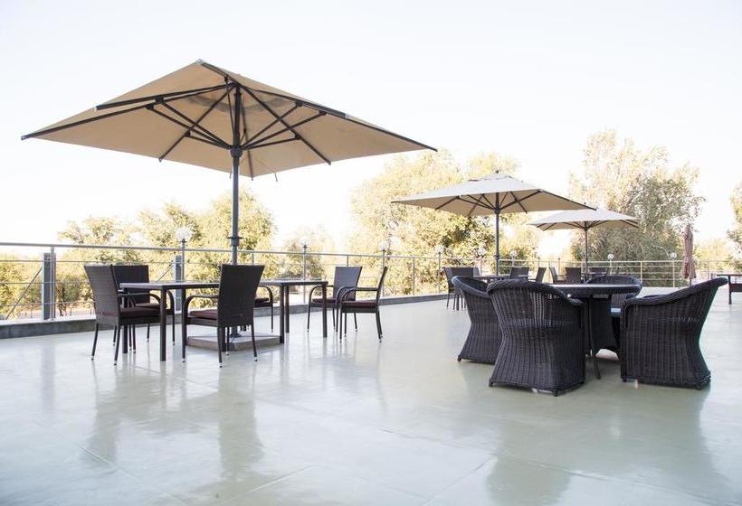 هتل Business  Almaty