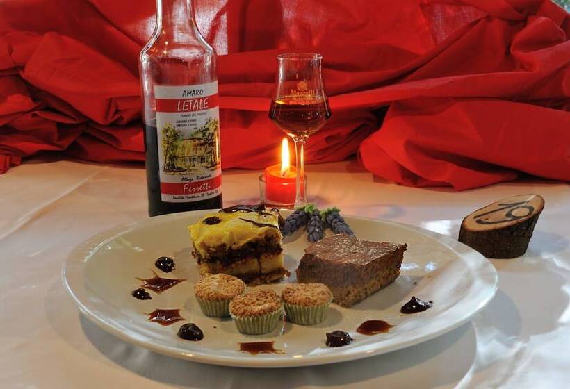 ホテル Albergo Ristorante Ferretti