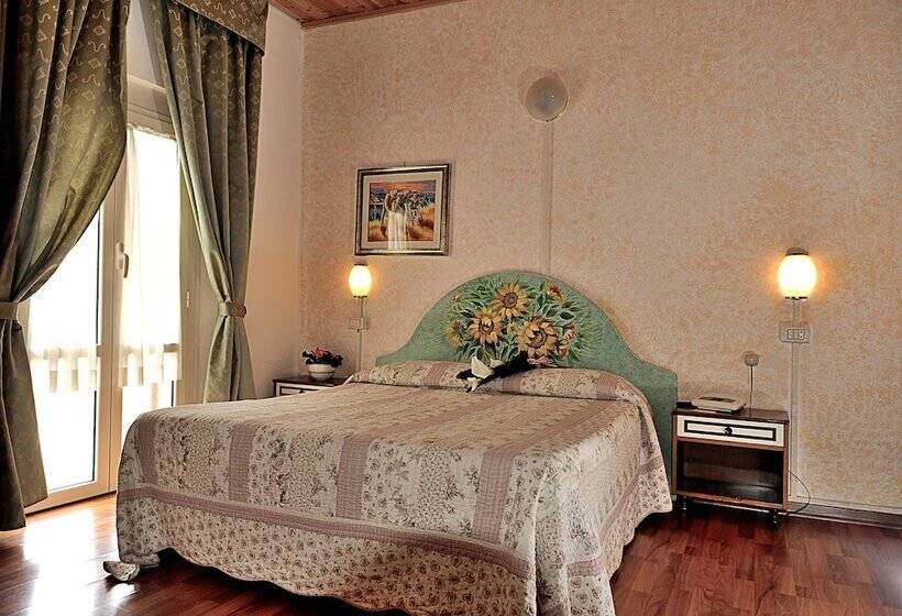 ホテル Albergo Ristorante Ferretti