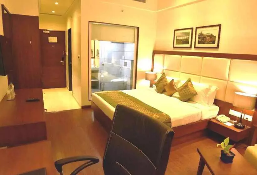 ホテル Comfort Inn Donil Vadodara