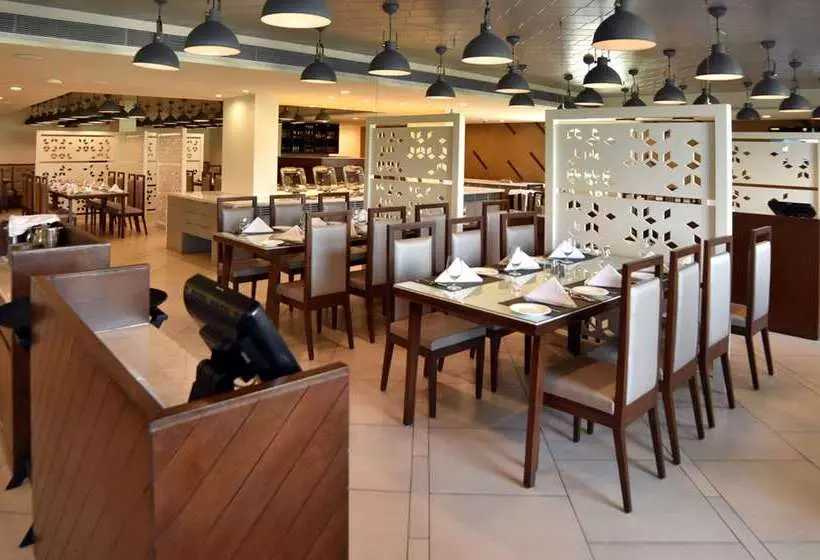 ホテル Comfort Inn Donil Vadodara