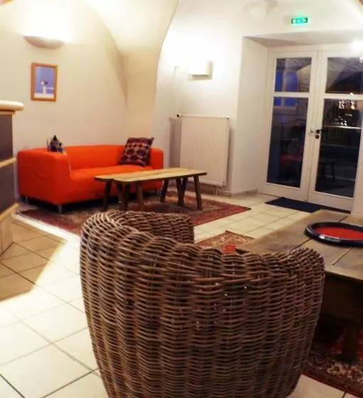 ホテル Logis Hôtel Du Commerce