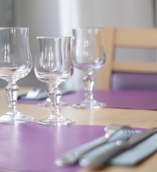 Hotel Logis Hôtel Du Commerce