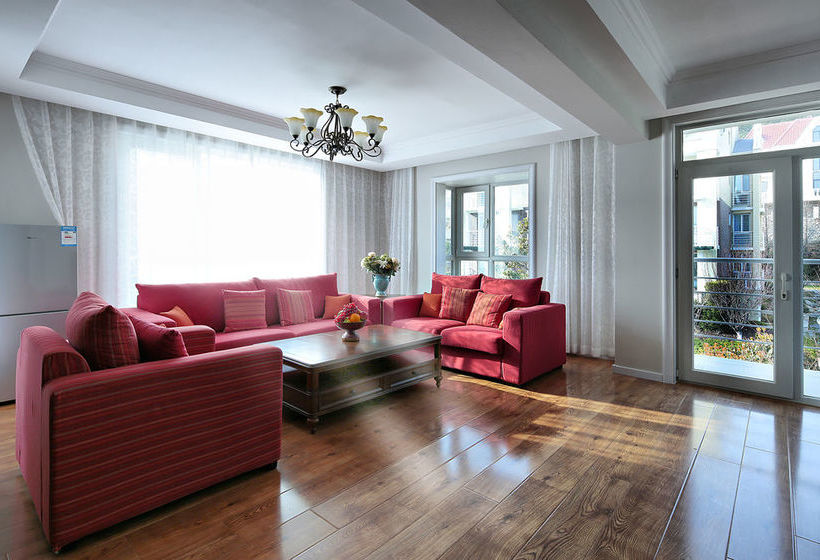 Отель Qingdao Oceanside & Resort