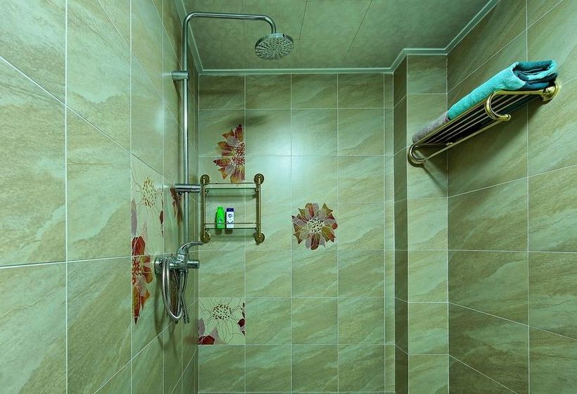 Отель Qingdao Oceanside & Resort