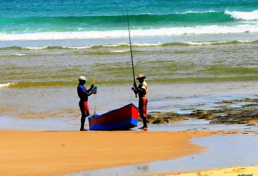 Pariango Beach Motel