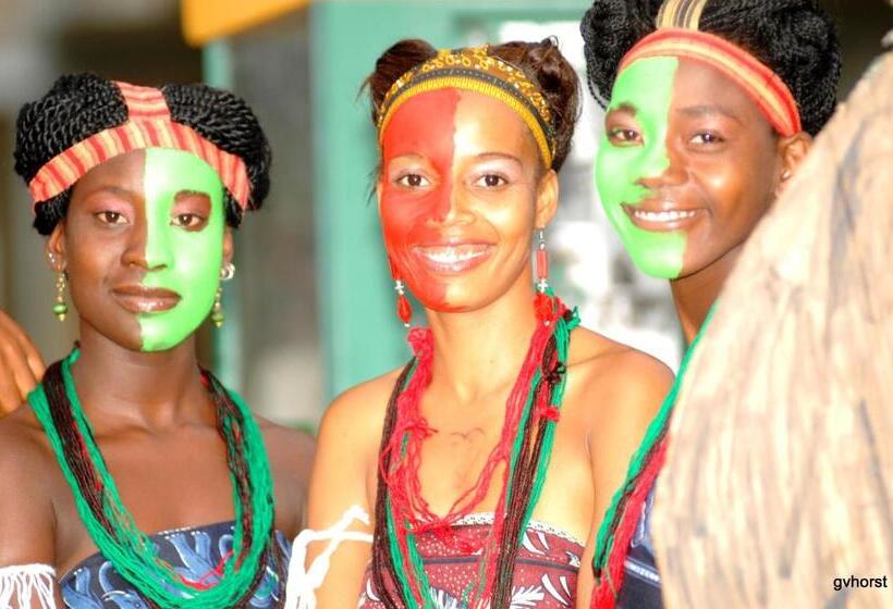 Pariango Beach Motel