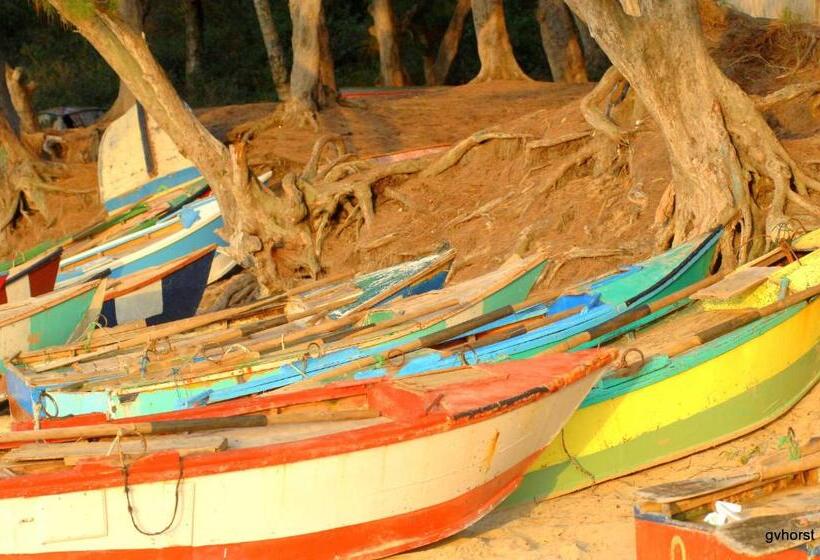 Pariango Beach Motel