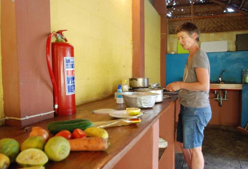 Pariango Beach Motel