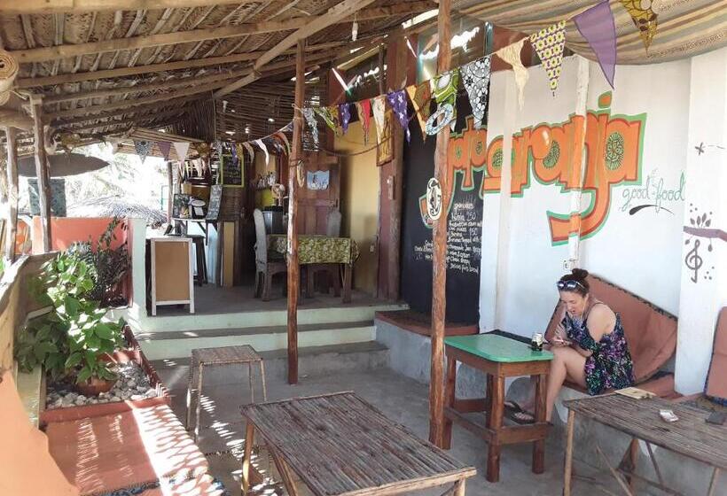 Pariango Beach Motel