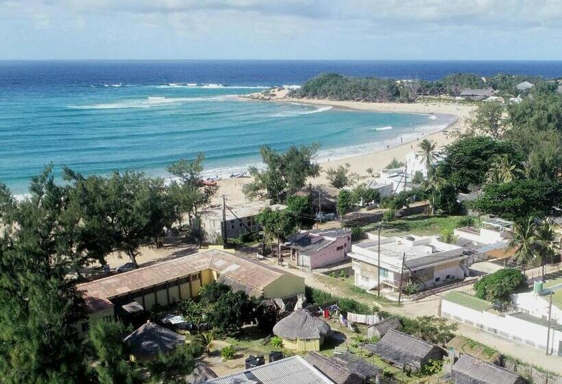 Pariango Beach Motel