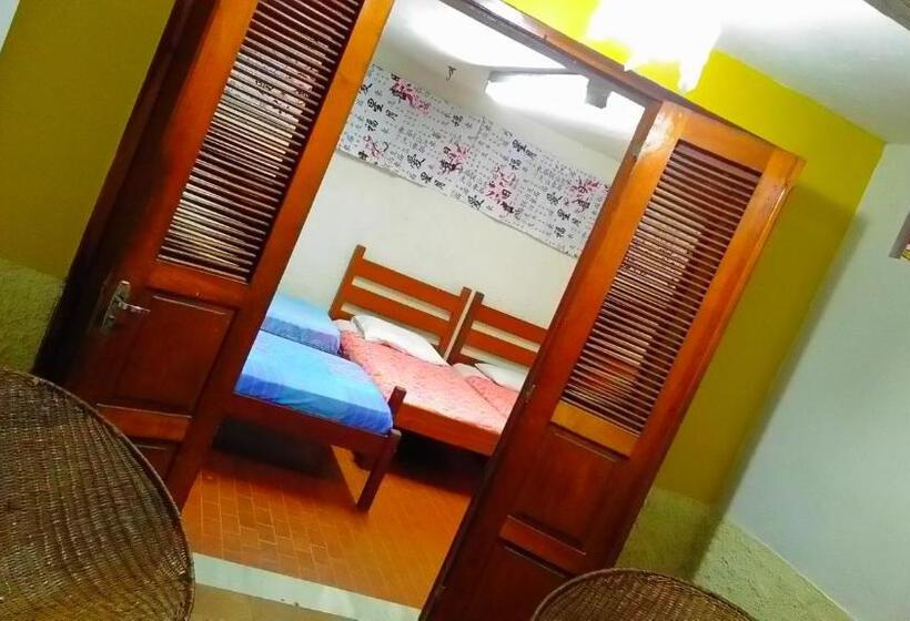 Praieiro Hostel Albergue