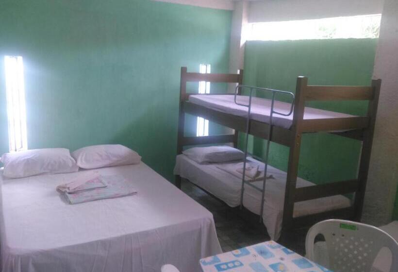 Praieiro Hostel Albergue