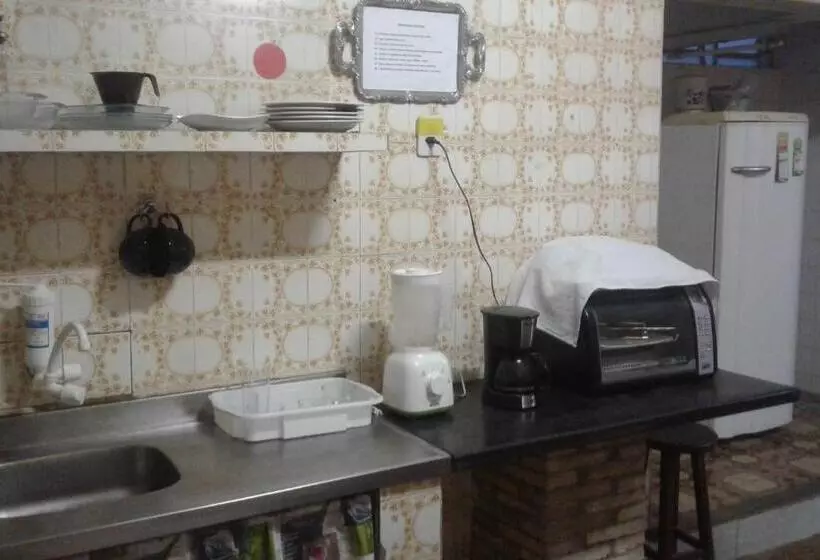 Praieiro Hostel Albergue
