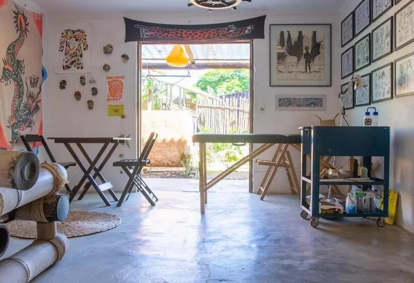 Sambaqui Hostel