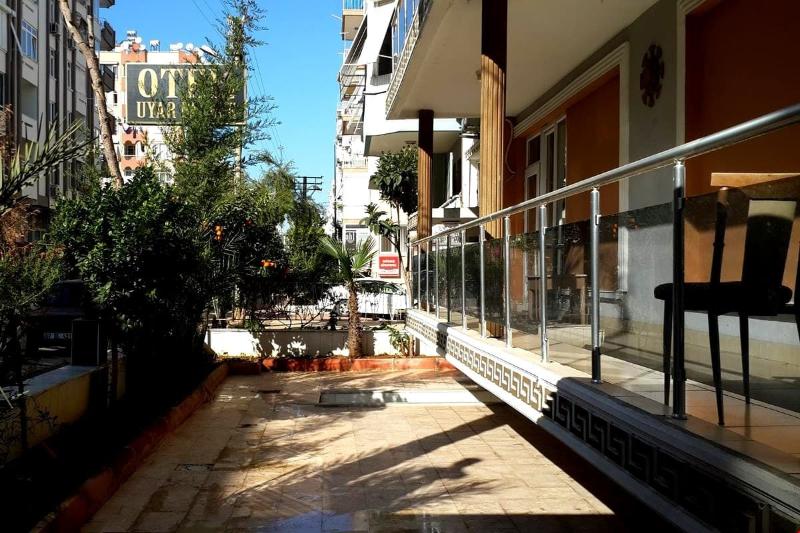 هاستل Uyar Palace