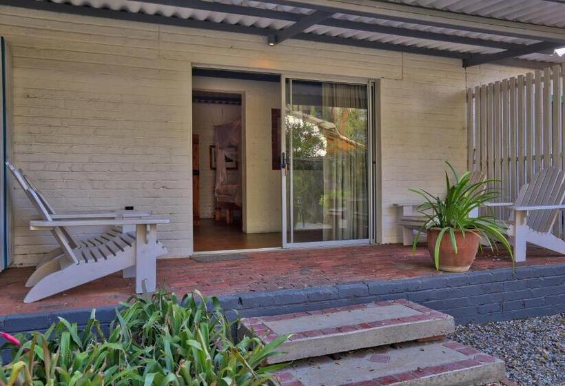 تختخواب و صبحانه Evening Shade