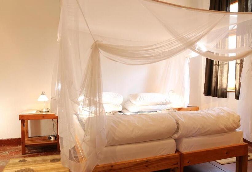 تختخواب و صبحانه Evening Shade