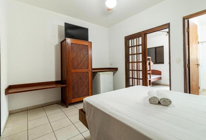 簡易ホテル Pousada Casa Amarela